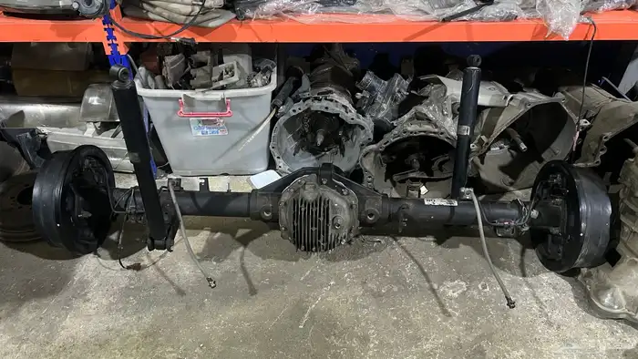 تشليح قطع غيار قير نافارا ودفرنس نافارا 3