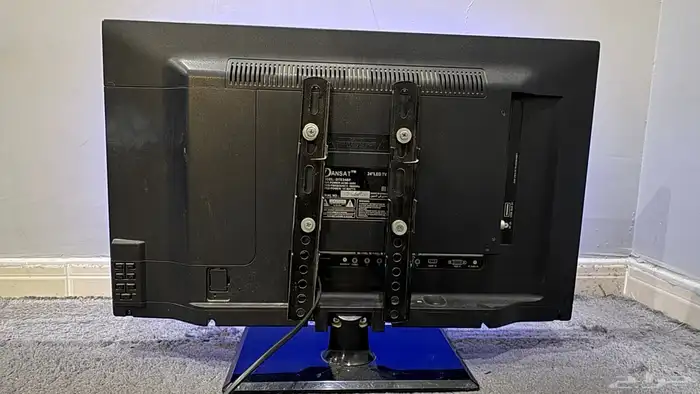 تلفزيون DANSAT التلفزون فخم وشغال ونحيف ومعه ريموته 4