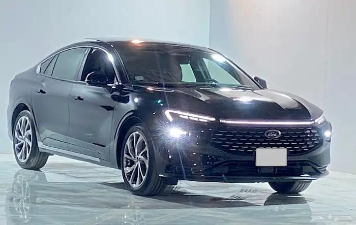 فورد تورس   تيتانيوم   2024 10