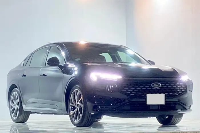 فورد تورس   تيتانيوم   2024 9