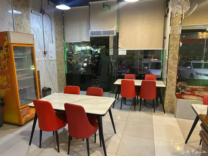 مطعم لتقبيل في منقوحه 3