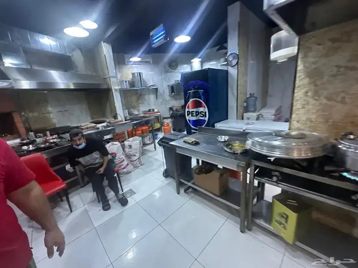 مطعم لتقبيل في منقوحه 7