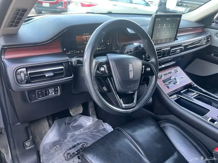 لنكولن افياتور 2022 10