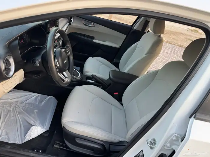 كيا سيراتو 2022 13