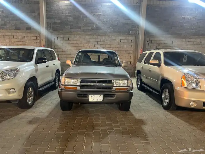 لاندكروزر VXR مخزن 0