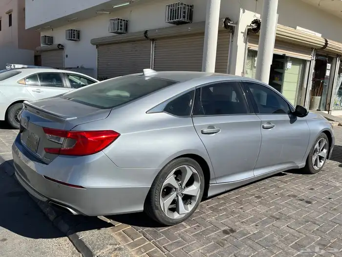 للبيع اكورد 2018 الفئه سبورت 4