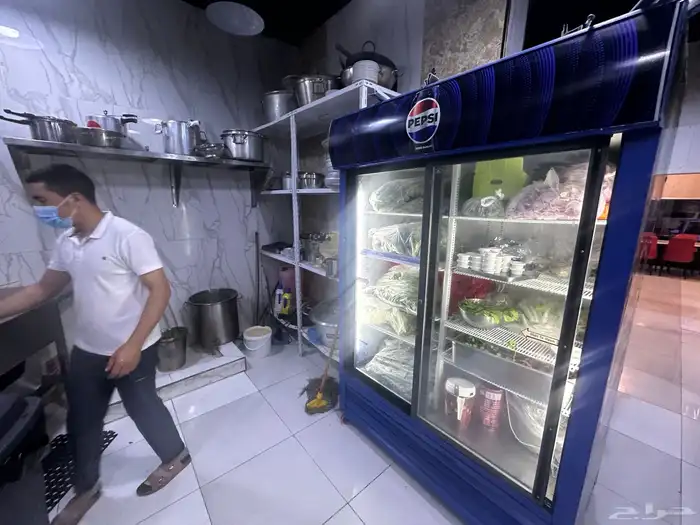 مطعم لتقبيل في منقوحه 6