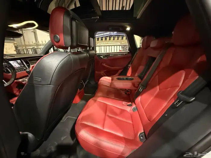 بورش GTS 2017 ماكين سعودي سماكو نظيف جدا 24