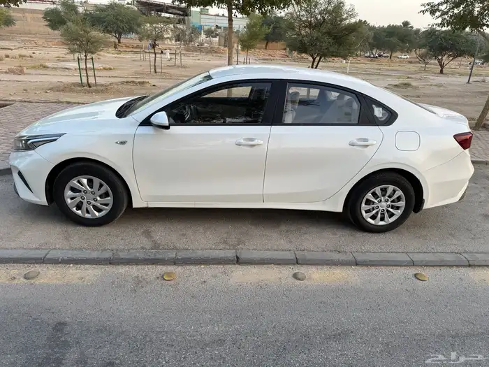 كيا سيراتو 2022 9