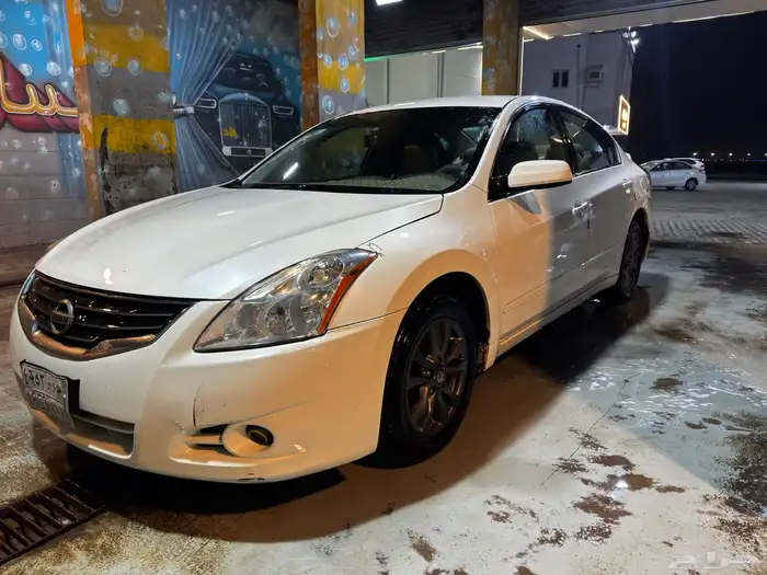 نيسان التيما 2010. سيارة مشروطة مكينه قير عضلات وشاصي 15