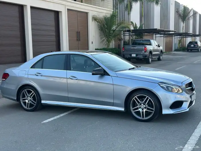 مرسيدس E300 2015 نظيف جدا مصين كامل 6