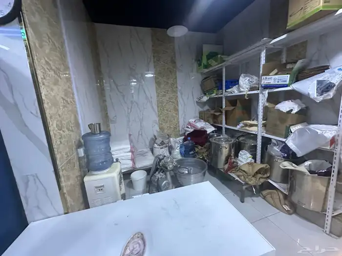 مطعم لتقبيل في منقوحه 5