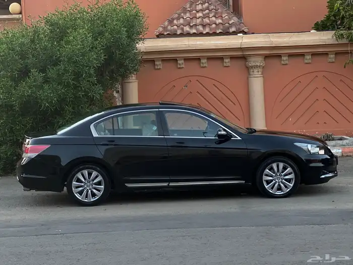 هوندا اكورد 2012 ليمتد اصل نظيفة جدا 26