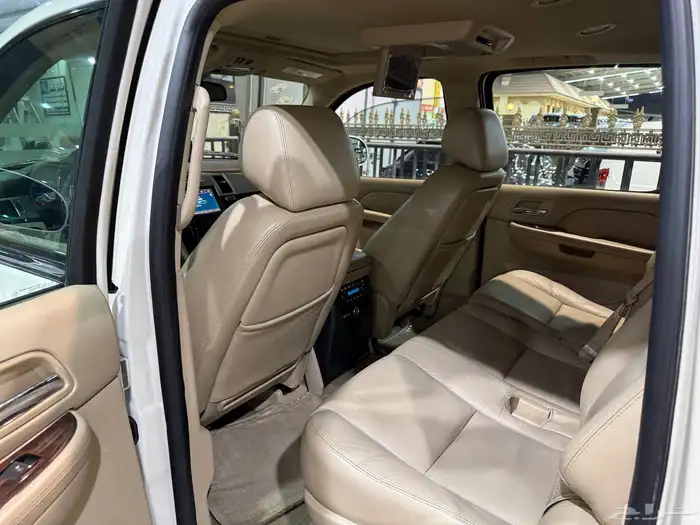 كاديلاك 2010 اسكاليد ممشى قليل 6