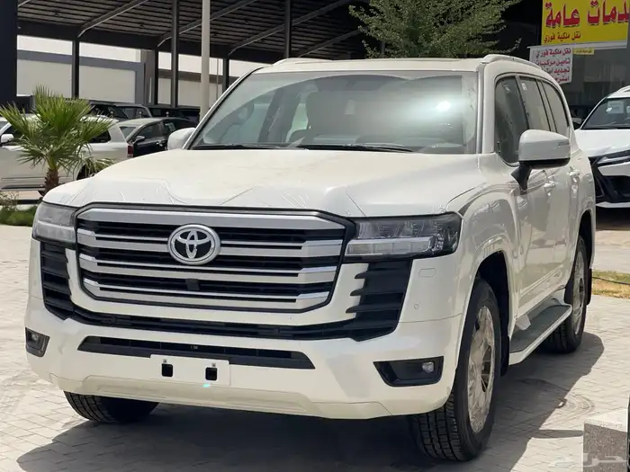 لاند كروزر GXR L4. بريمي 2025 بالكاش والاقصاد 0