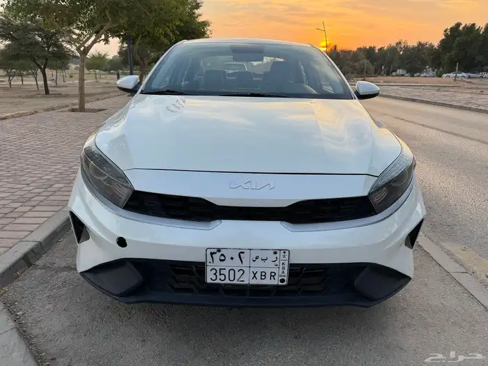 كيا سيراتو 2022 3