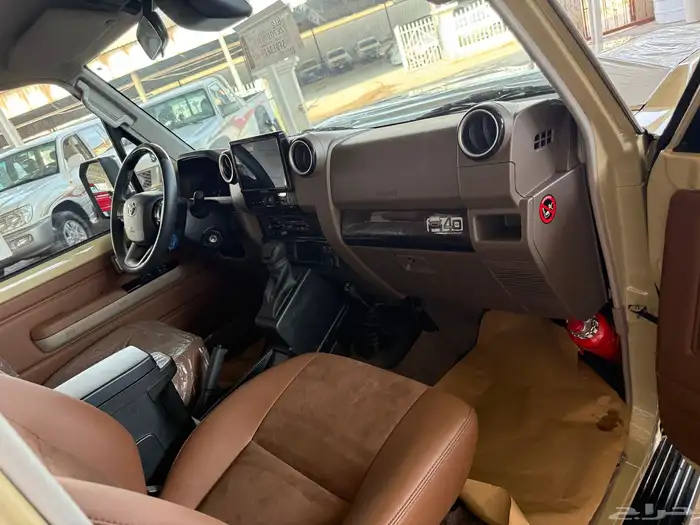 تم البيع تويوتا ربع بريمي اتومتيك موديل 2025 19