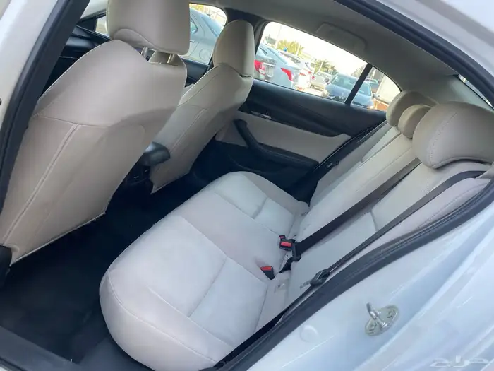 متوفر مجموعة مازدا 3 موديل 2024 29