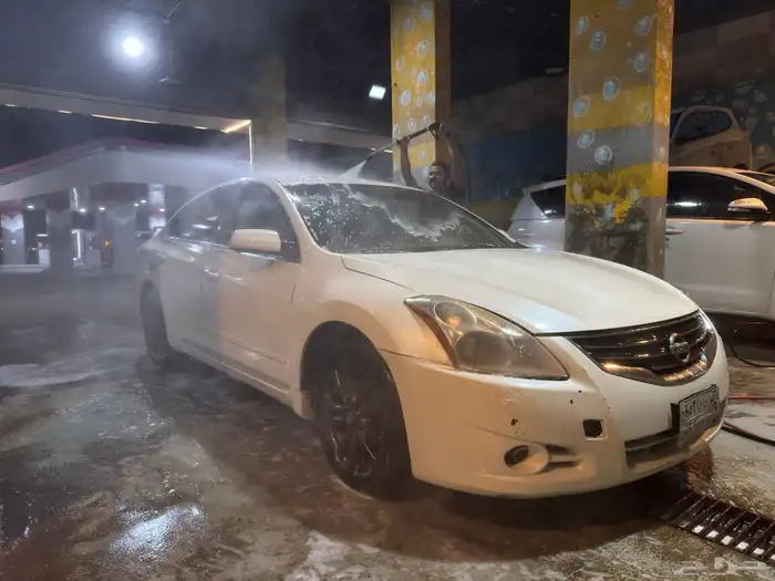 نيسان التيما 2010. سيارة مشروطة مكينه قير عضلات وشاصي 20