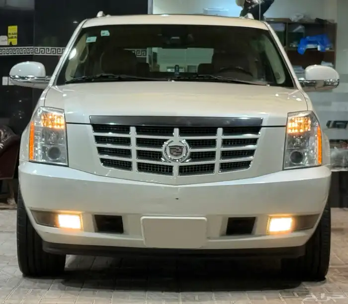 كاديلاك 2010 اسكاليد ممشى قليل 1