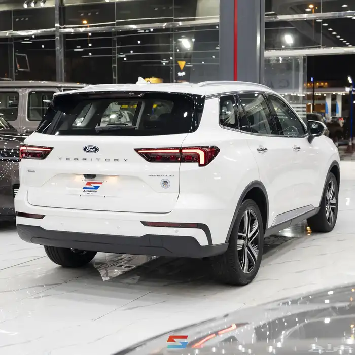 فورد تيريتوري تيتانيوم موديل 2026 متاح جميع الألوان 0