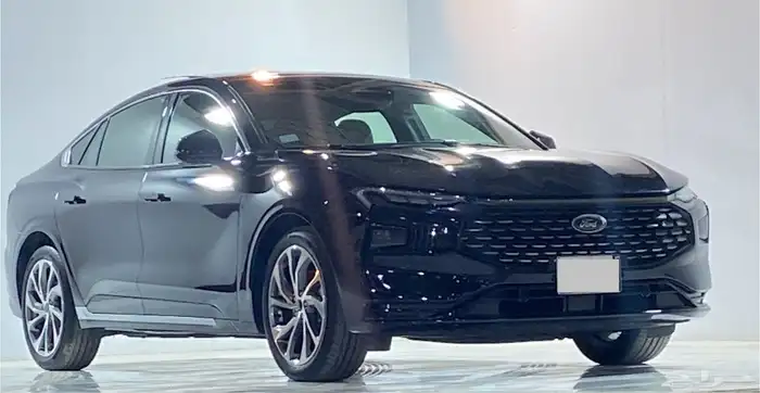 فورد تورس   تيتانيوم   2024 7