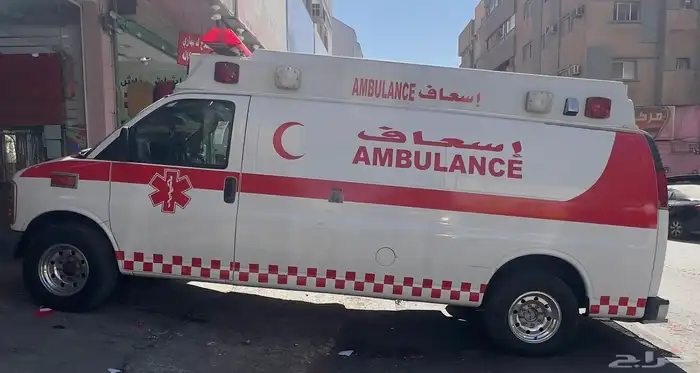 سيارات اسعاف بمسعفين للإيجار 16