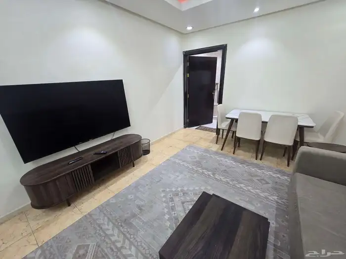 شقة مفروشة ثلاث غرف حي السعادة 4