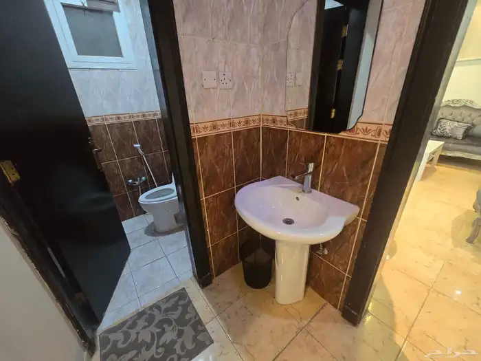 شقة مفروشة ثلاث غرف حي السعادة 5