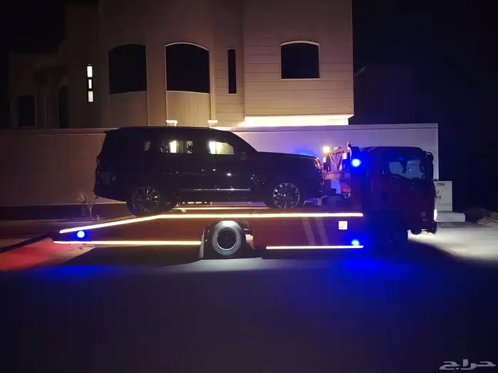 سطحة لسحب ونقل السيارات 1
