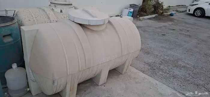 خزان ماء فيبرجلاس سعة 1200 لتر مستخدم عدد اثنين 300 فقط 1