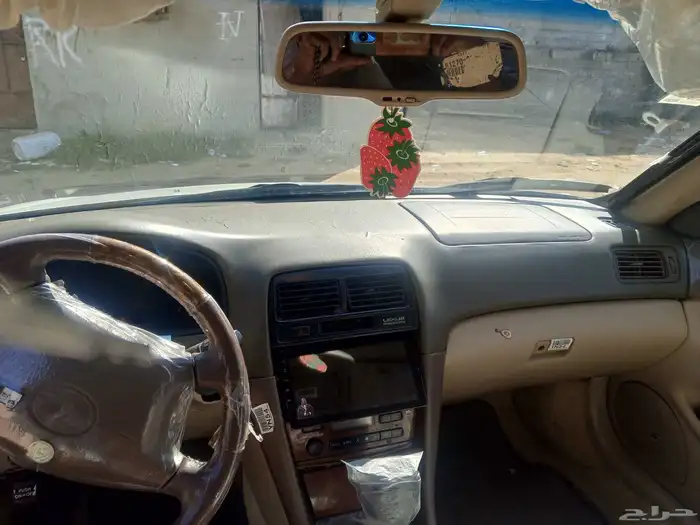 للبيع استخدام لكزز ال اس موديل 2000 1