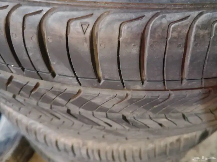 215 55 17 طقم كفرات كومهو اخو الجديد تاريخ 25 3