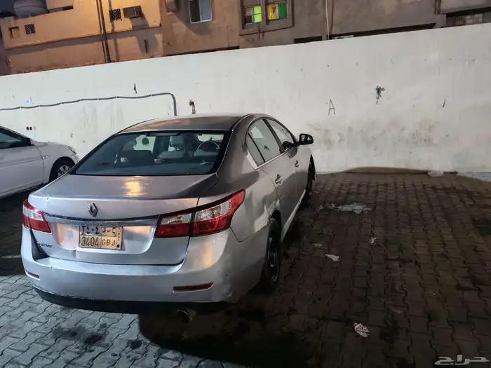 سيارة رينو سافران 2014 3