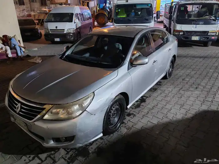 سيارة رينو سافران 2014 2