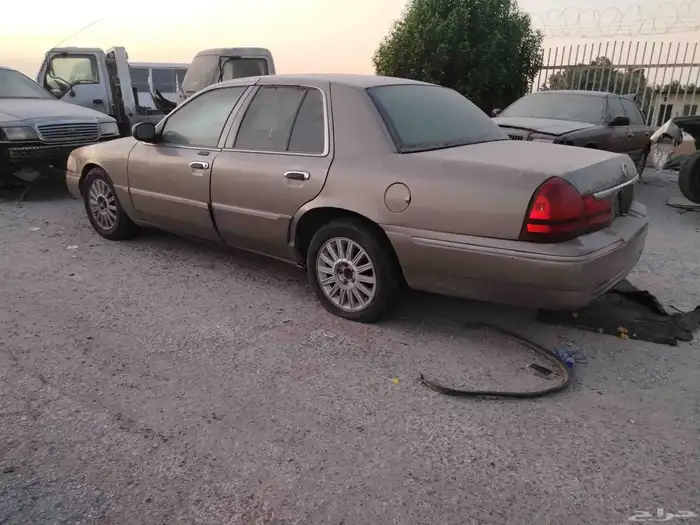 فورد جراند ماركيز 2004 تشليح قطع غيار 2