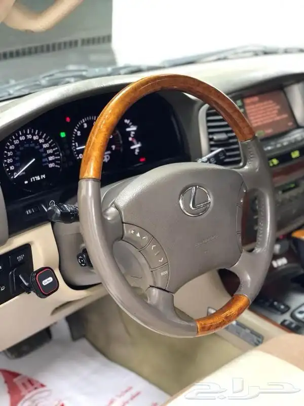 طاره لكزس LX470 0