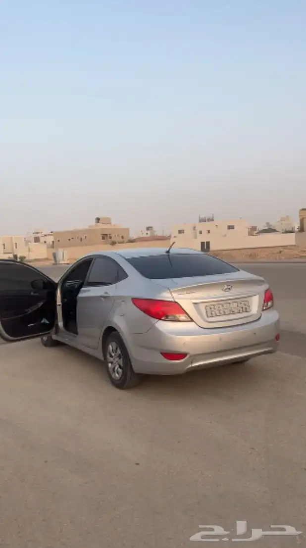 اكسنت ديزل تيربو للبيع او بدل هايلوكس او ددسن 6