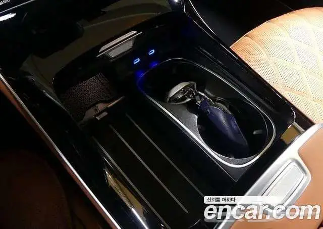 Mercedes-Benz S-Class 2025 S450L 4MATIC 16