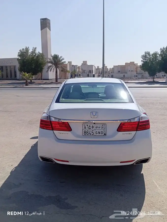 للبيع اكورد 6