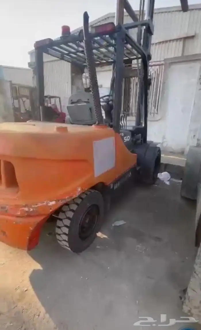 رافعه 5طن دوسان مديل2015 بطاقه جمركية لليع 0