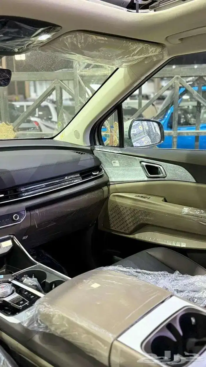 كيا كرنفال 2026 11