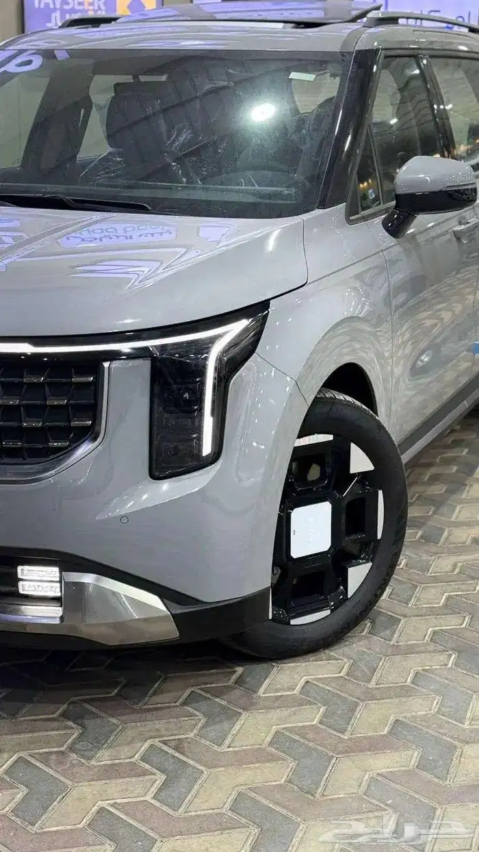 كيا كرنفال 2026 10