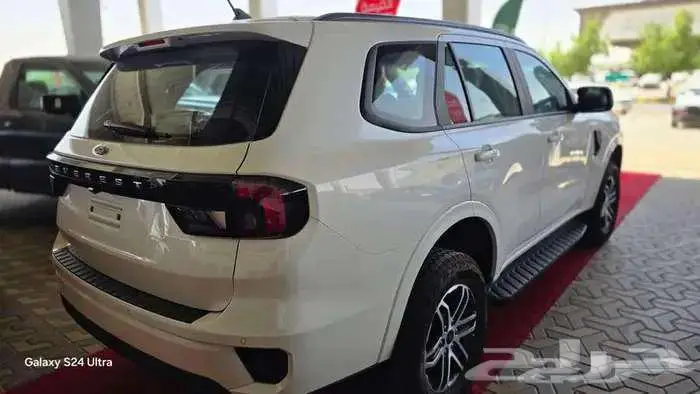 فورد ايفرست XLS دبل بنزين 2025 2