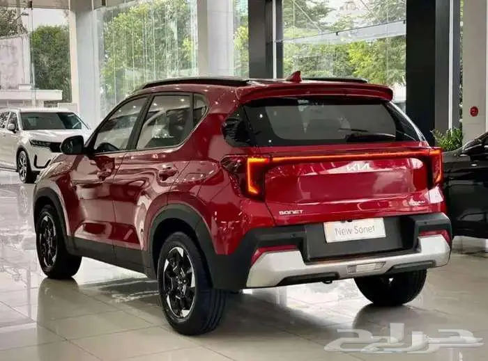 كيا سونت فل كامل فتحه سقف موديل 2024 3