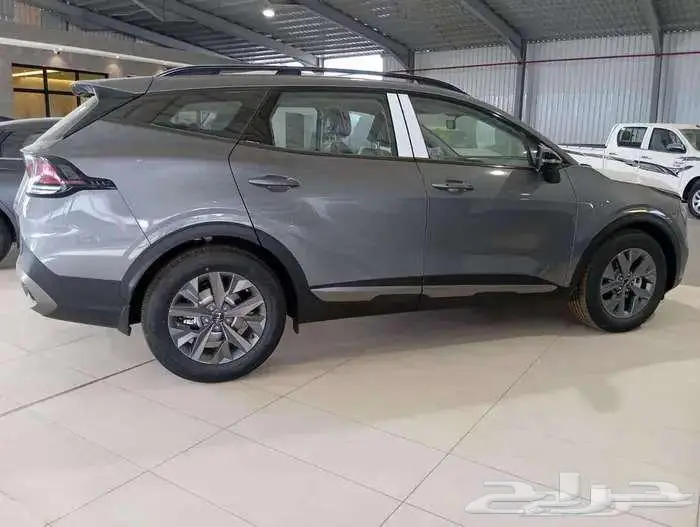 كيا سبورتاج ماكينه 1500cc نص فل 2025 لدي معرض مكارم التميز 4