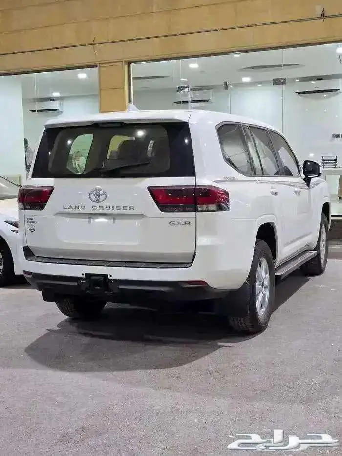 لاندكروزر GXR هدد فتحة بريمي 2025 اقل سعر لدى الحسن 4
