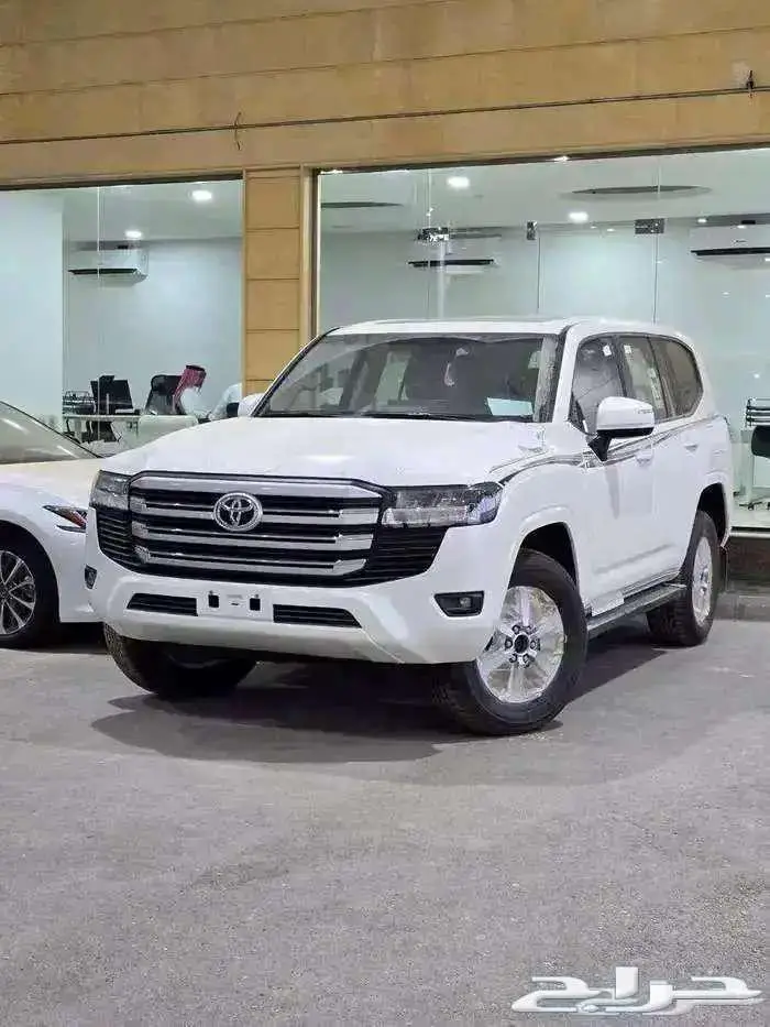 لاندكروزر GXR هدد فتحة بريمي 2025 اقل سعر لدى الحسن 0