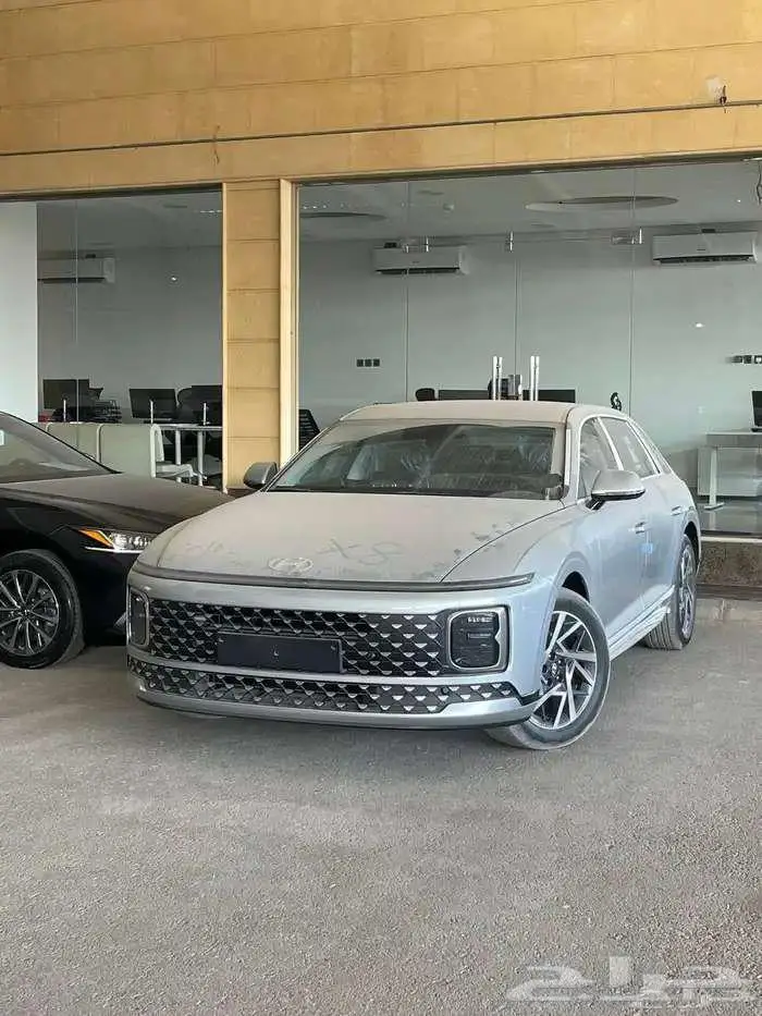 هيونداي ازيرا كلاسيك أسود خليجي 2026 متوفر لدى الحسن 0