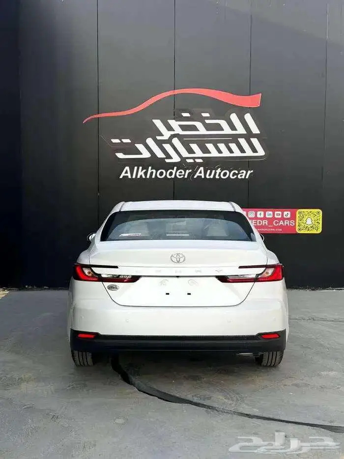 كامري E استاندر 2025 3